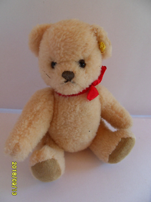 Steiff Bear Teddy Bear Button Flag Stuffed Animal Made In Germany 2581